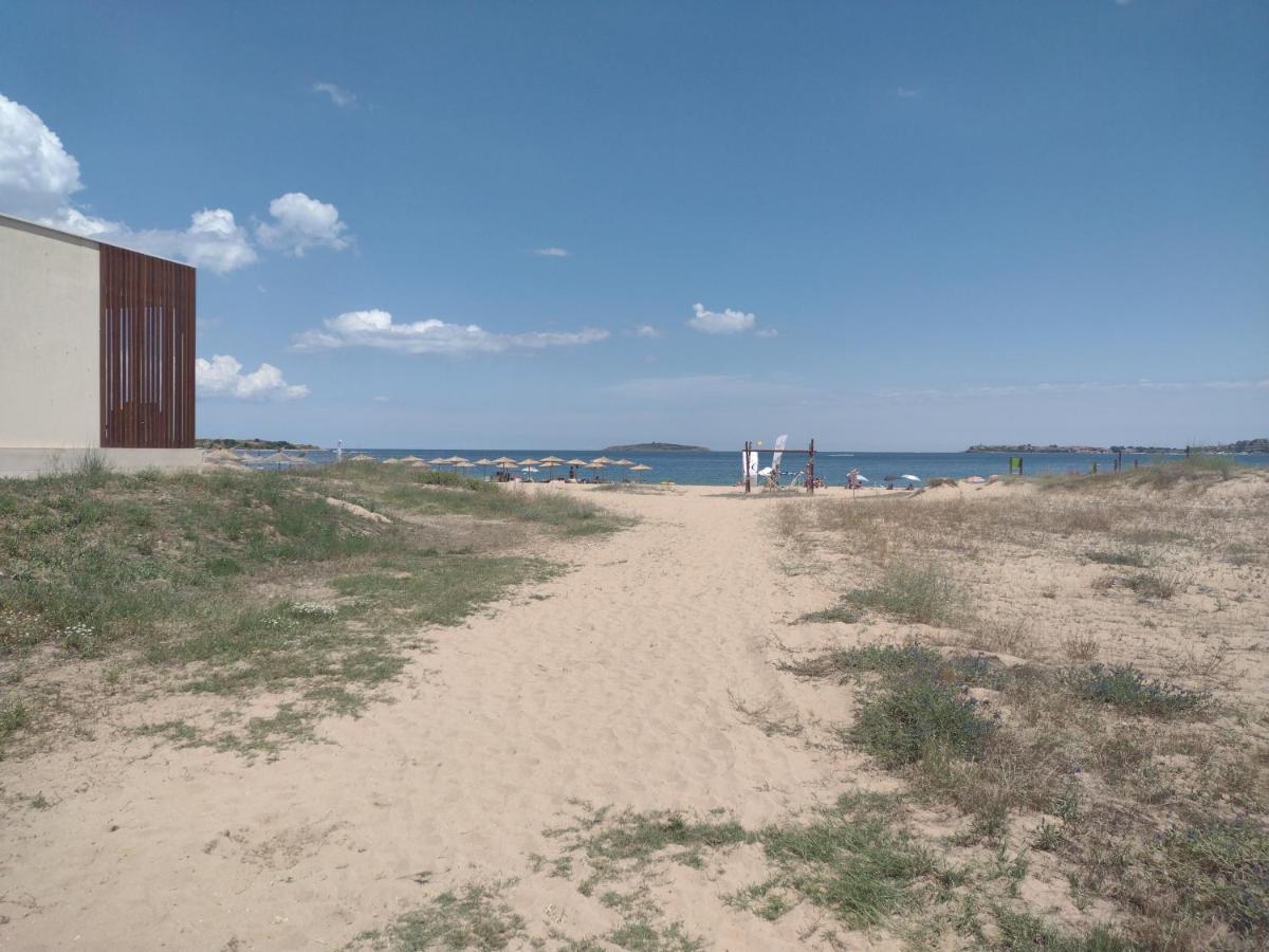 Апартамент На Къмпинг Градина Chernomorets Esterno foto